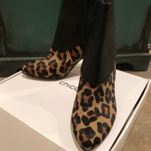 Chico’s Animal Print zipper bootie, so stylish and fun!  Size 91/2 Brand new